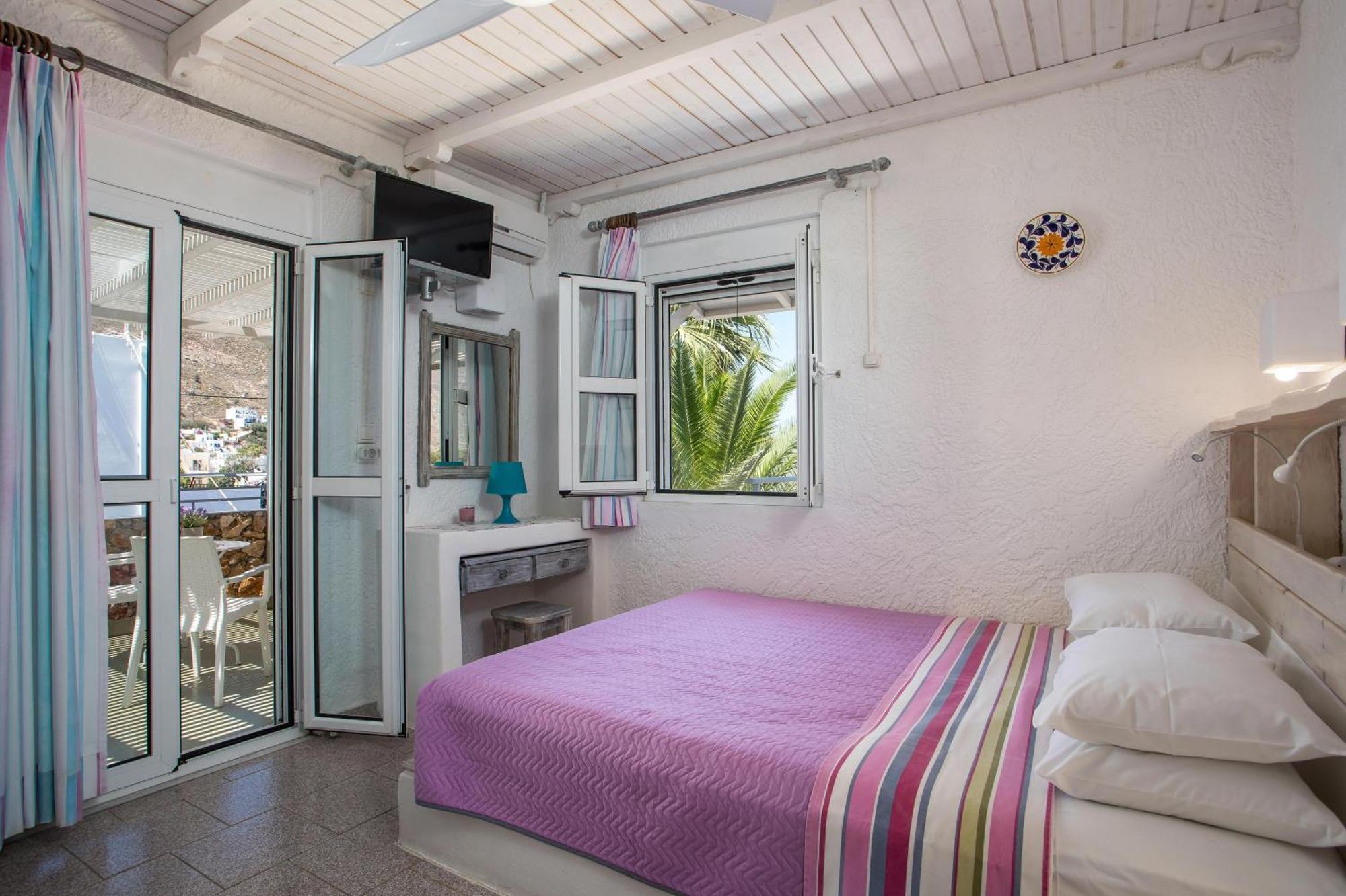 Hotel Irini Livadia  Exterior photo